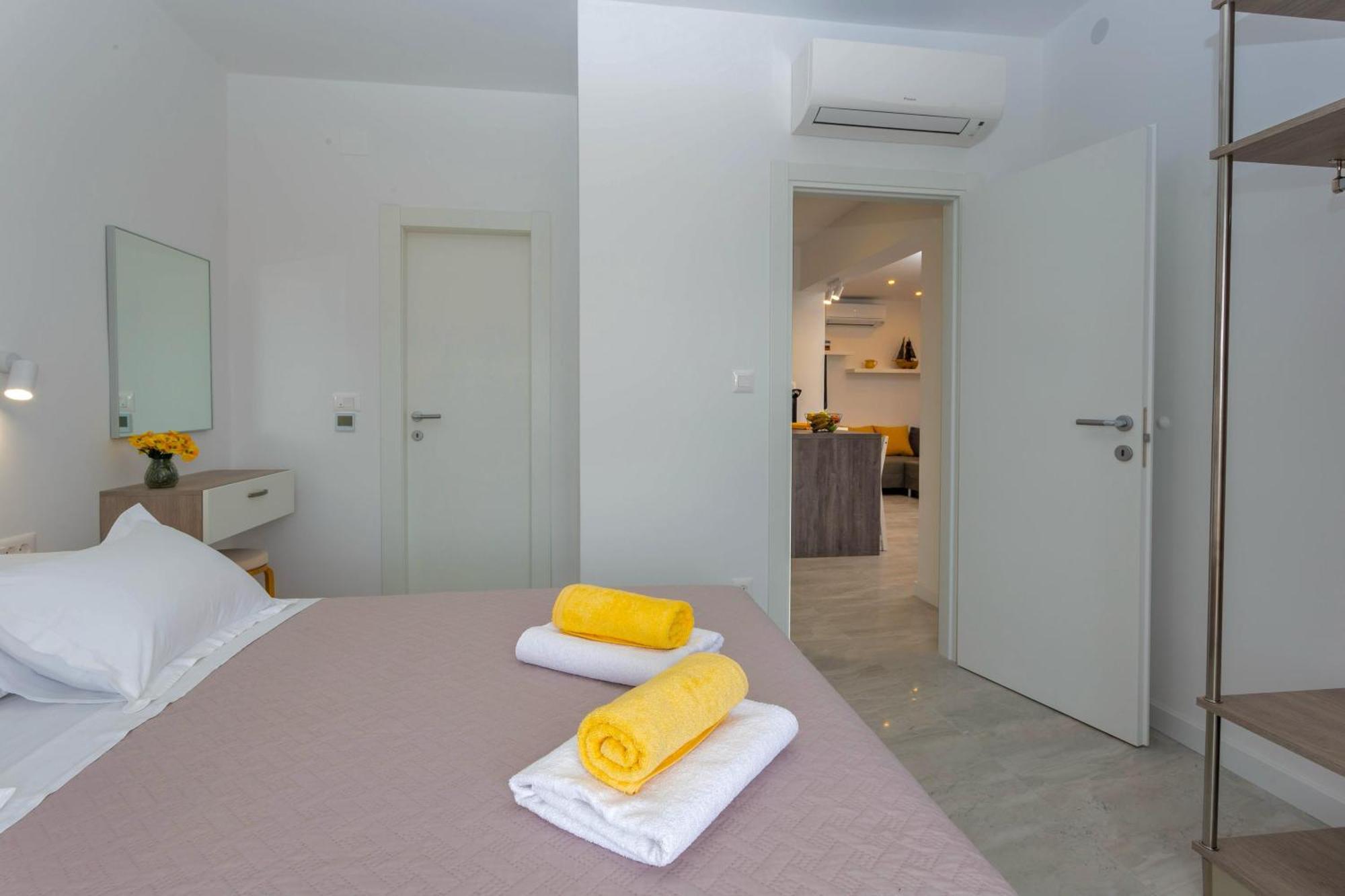 Apartments Tatjana Dominis Hvar Town Luaran gambar