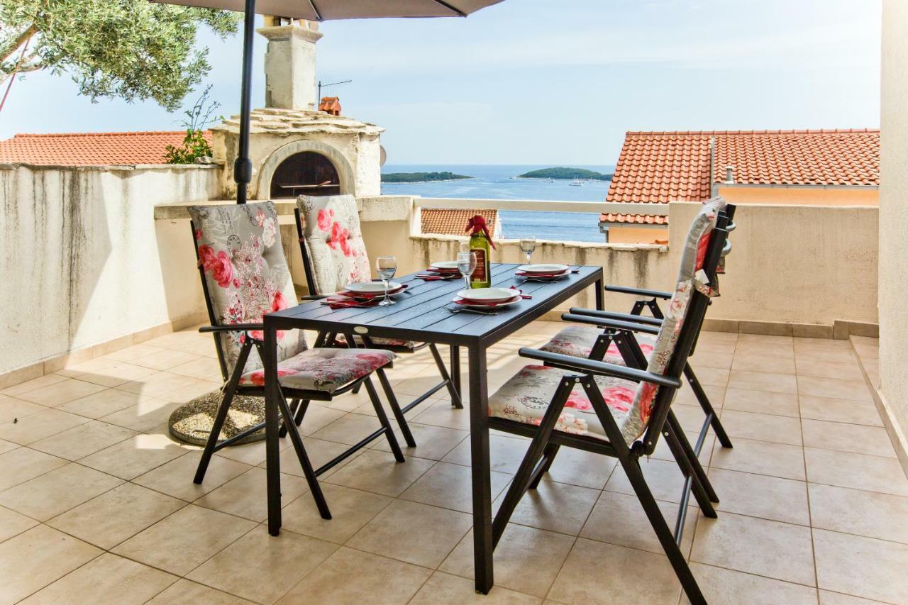 Apartments Tatjana Dominis Hvar Town Luaran gambar