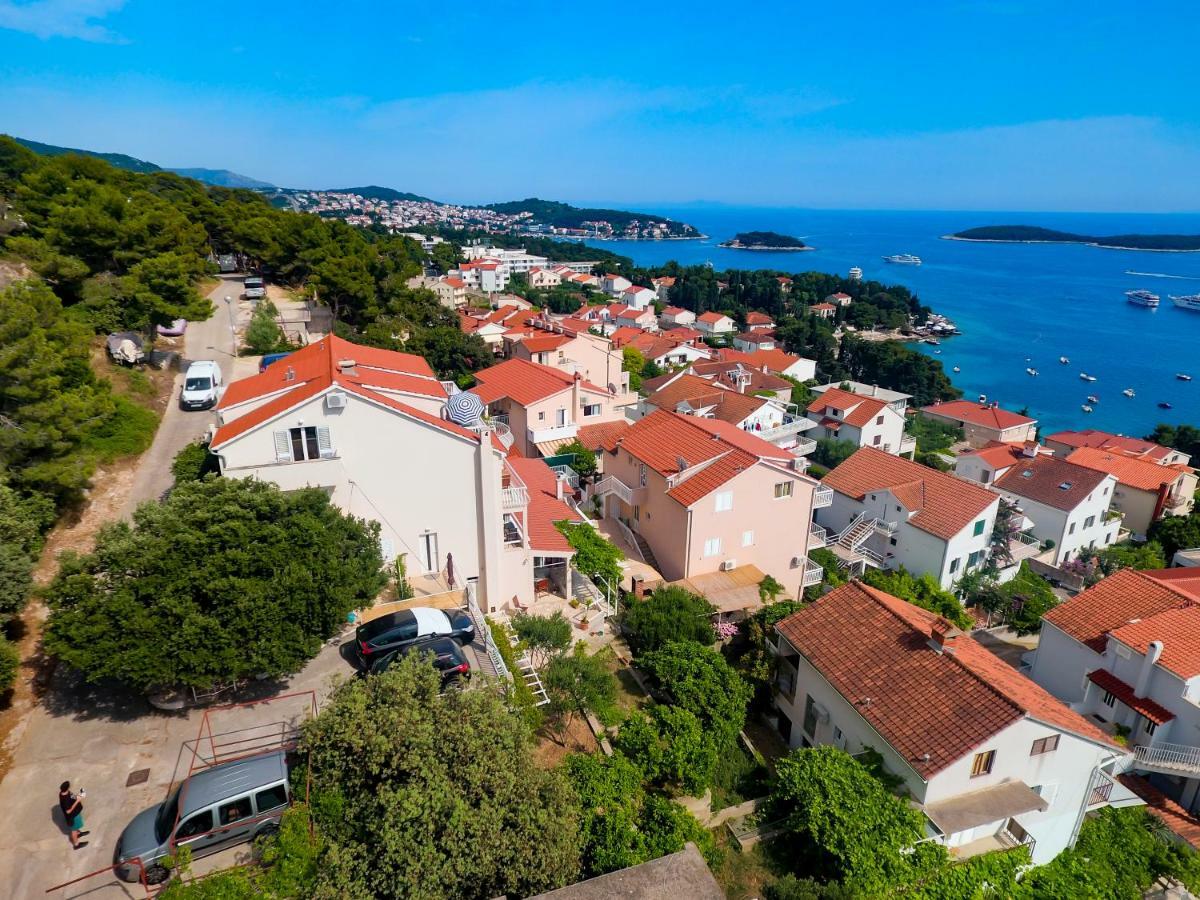 Apartments Tatjana Dominis Hvar Town Luaran gambar