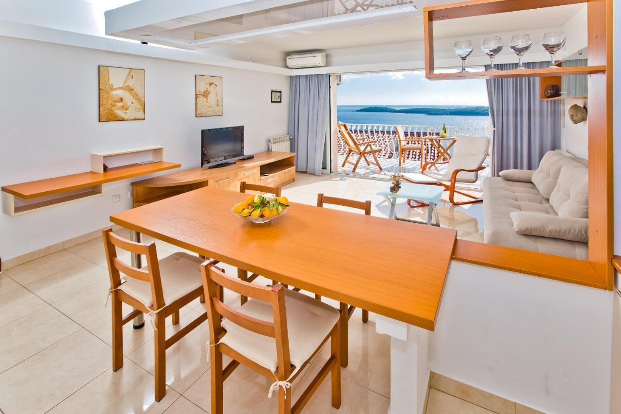 Apartments Tatjana Dominis Hvar Town Luaran gambar