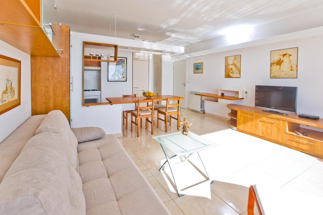Apartments Tatjana Dominis Hvar Town Luaran gambar