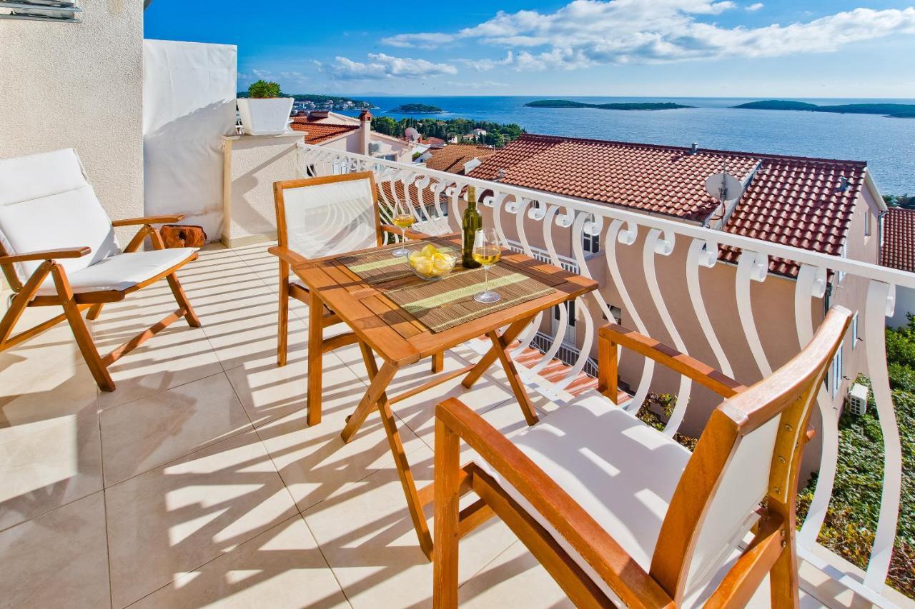 Apartments Tatjana Dominis Hvar Town Luaran gambar